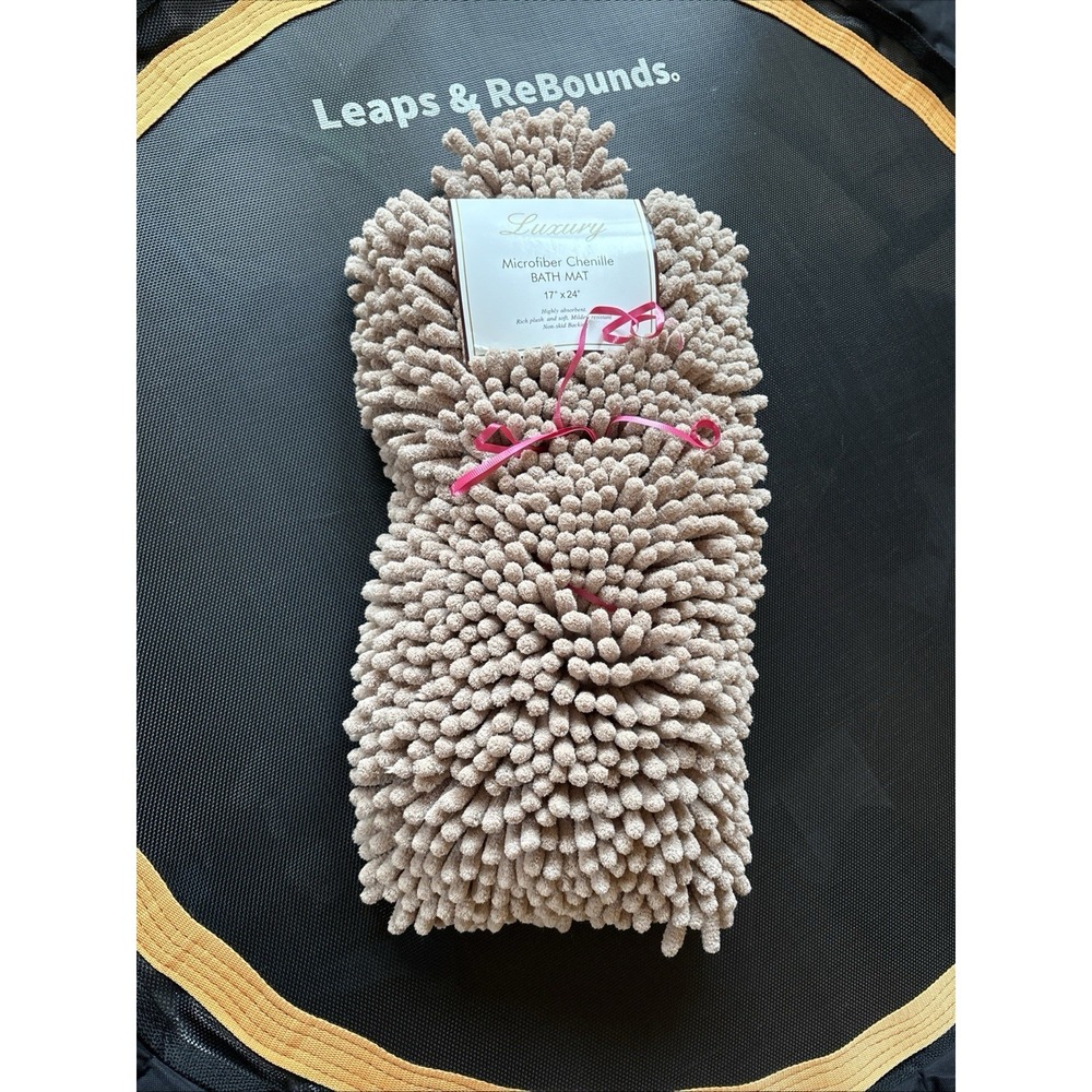 Luxury microfiber Chanel bath mat 17 x 24" beige